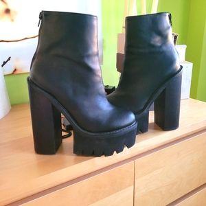 Jeffrey Campbell Black Mulder Platform Boots